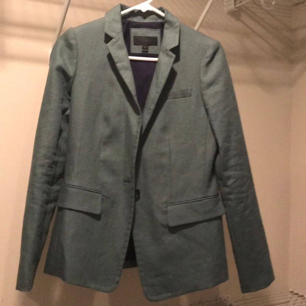 Gorgeous linen blazer